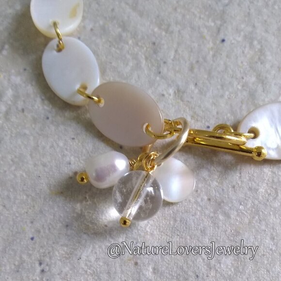 Genuine + Natural Mother of Pearl (MOP) Pearls + Quartz! Feminine Girly Bracelet - Picture 2 of 9